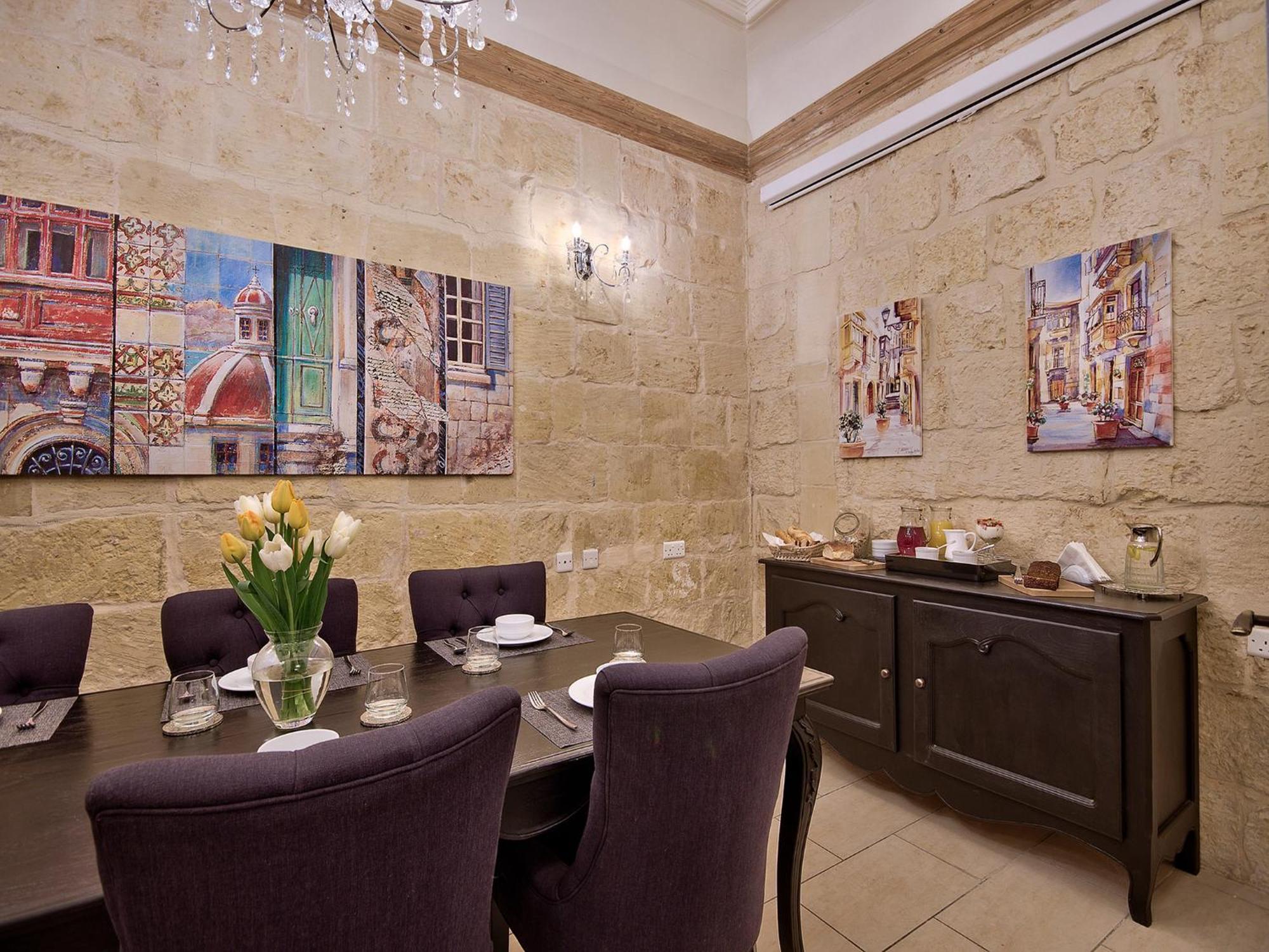 Julesy'S Bnb 호텔 Cospicua 외부 사진